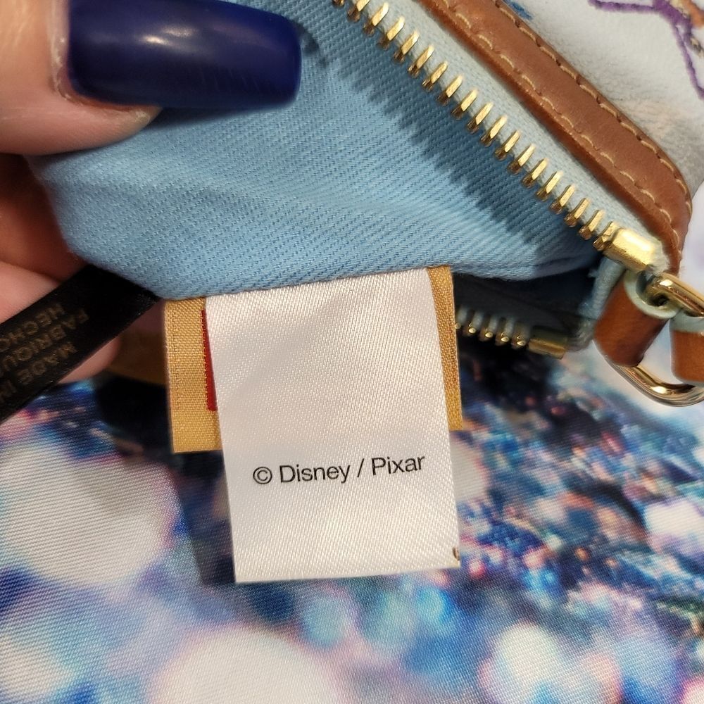 Disney Dooney & Bourke Out to Sea Wristlet / Pouch Authentic - Picture 8 of 15